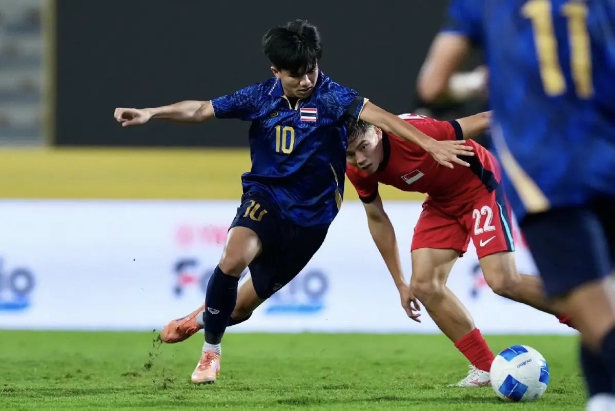 ช้างศึก ฟอร์มดุอัด สิงคโปร์ 3-0 ทะลุรอบรองชนะเลิศ ซีเกมส์ 2025