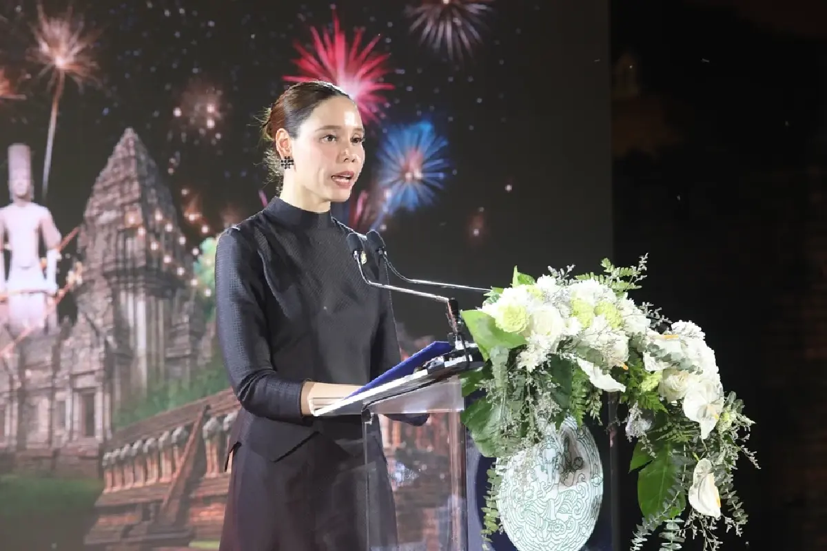 โบราณสถานยามราตรี : พิเศษกิจกรรม อยุธยานาวา ร่มพระบารมีสิริยาลัย