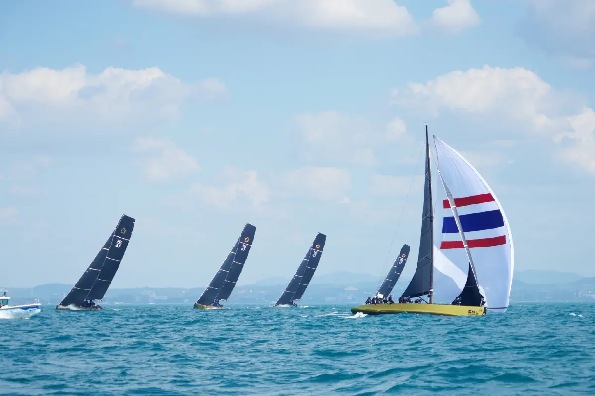 พระราชินี วางกลยุทธ์เฉียบ พาเรือใบไทยขึ้นที่ 1 ลุ้นชิงทองพรุ่งนี้