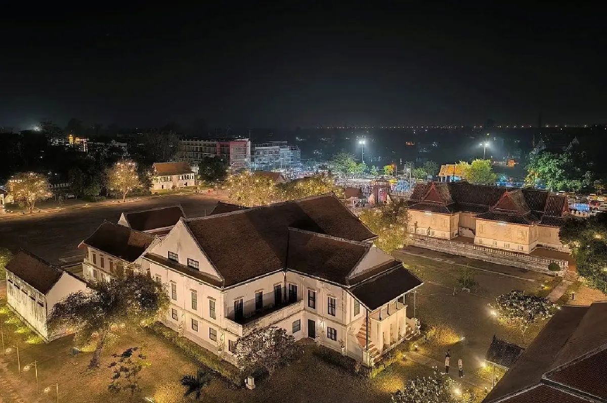 โบราณสถานยามราตรี : พิเศษกิจกรรม อยุธยานาวา ร่มพระบารมีสิริยาลัย