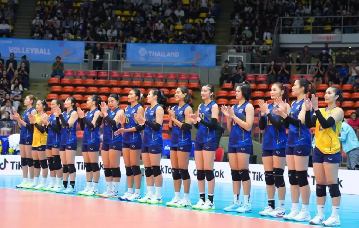 ประเดิมโหด! 'ชัชชุอร' นำทีมสาวไทย อัดสิงคโปร์ 3-0 เซต เก็บชัยแรก