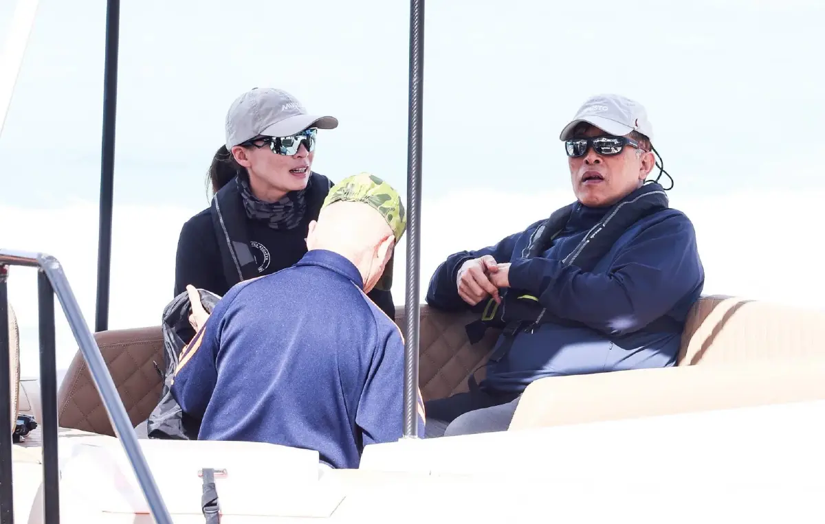 ในหลวง พระราชินี เสด็จฯ พระราชทานรางวัล 'ภูเก็ตคิงส์คัพรีกัตต้า'