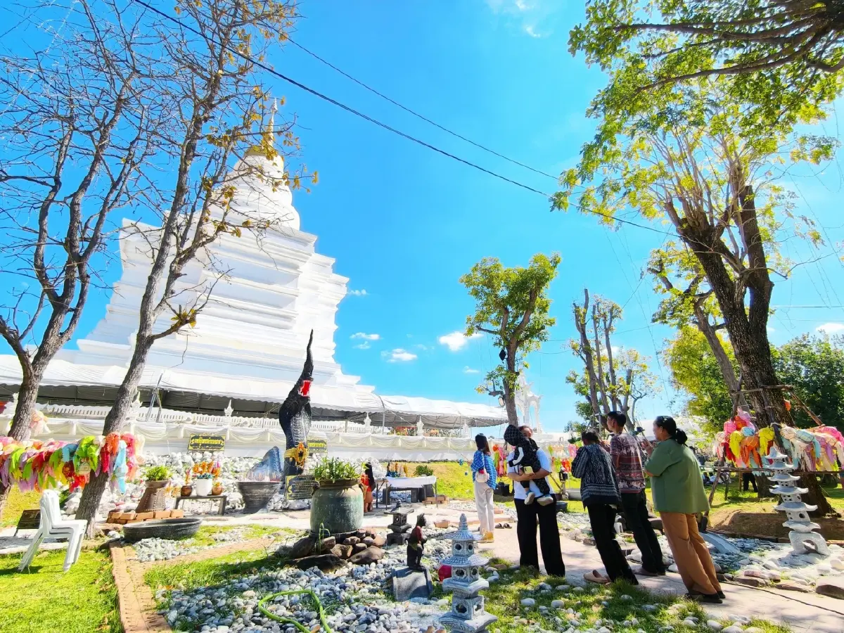 หลวงปู่ศิลา ให้พรปีใหม่ 2569 สิ้นหนี้เหลือใช้ ทำน้ำมนต์ ส่งท้ายปี