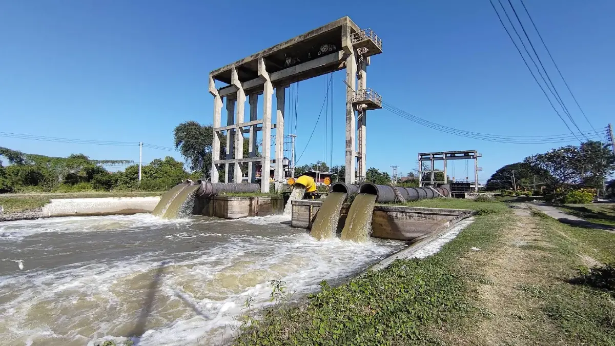 กรมชลประทาน เร่งระบายน้ำ ลดผลกระทบภาคกลาง เดินหน้าส่งน้ำฤดูแล้งให้เกษตรกร