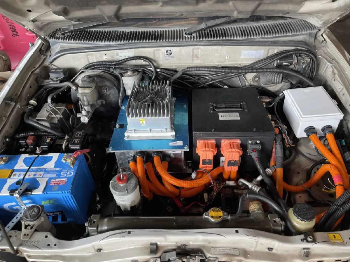 เปลี่ยนภาระให้เป็นพลัง : เสนอนโยบายแปลงรถยนต์เก่าเป็นรถไฟฟ้า