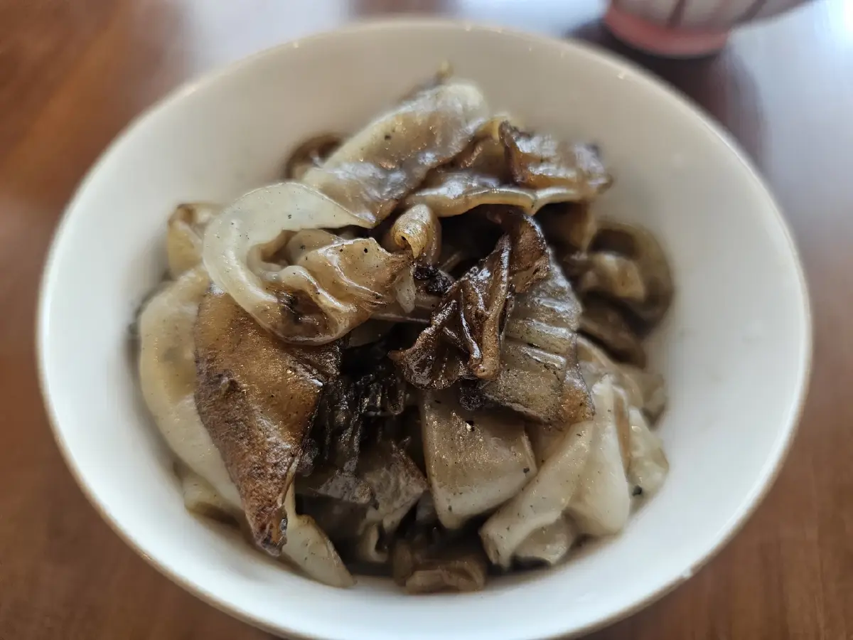 ‘โจ๊กจักรพรรดิ’ เหลาริมทาง ย่านบางนา-ลาซาล ไม่ได้มีดีแค่ 'โจ๊ก'