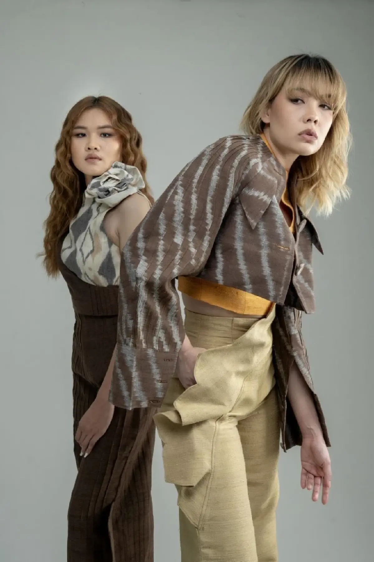 ดุษฎีบัณฑิตจุฬาฯ คิดค้น 'เส้นใยผ้าทอเปลือกทุเรียน' หนุน Soft Power ไทย