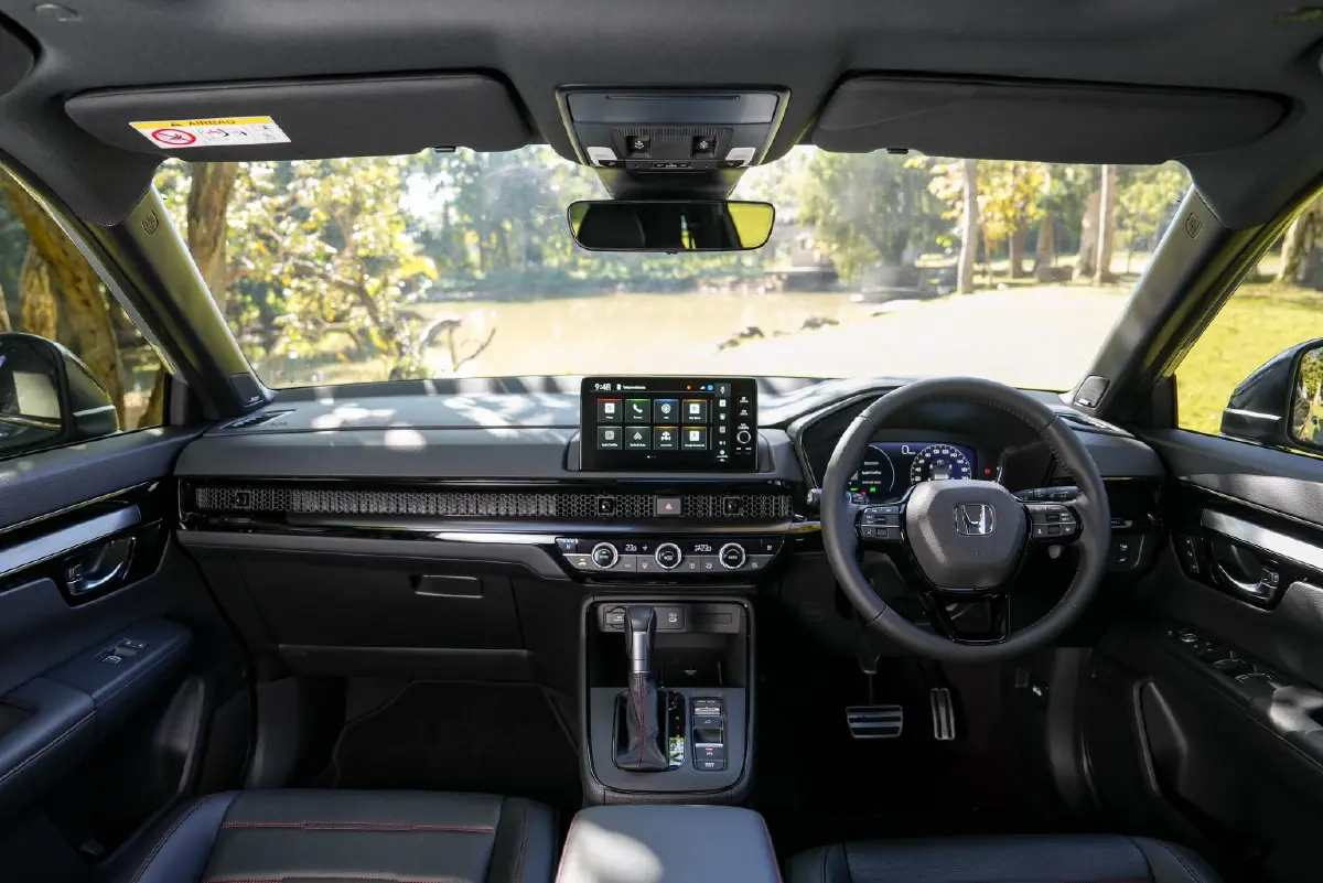 Honda CR-V ปรับไลน์อัพ ขับไว้ใจได้เหมือนเดิม นิ่ง ลุยโค้ง สนุก 