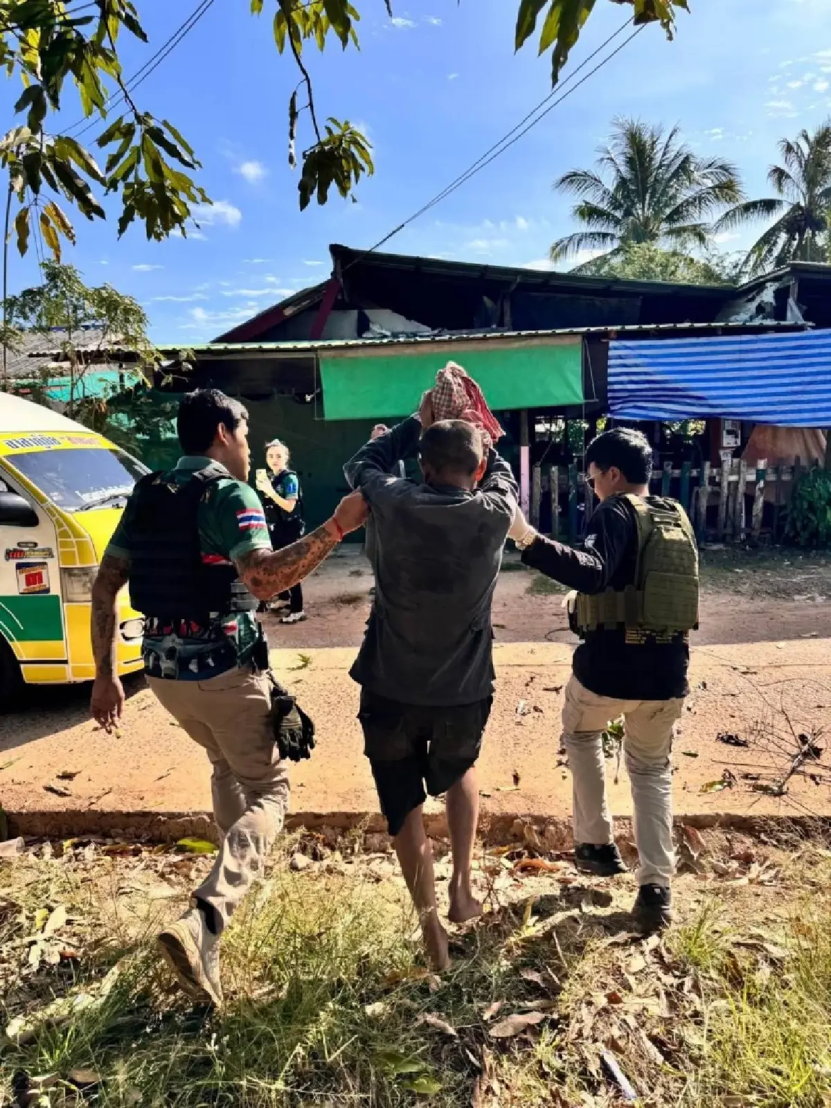 ทบ.ประณามกัมพูชา ยิงจรวด BM-21 ตกพื้นที่พลเรือน ทำเจ็บ 4 ราย