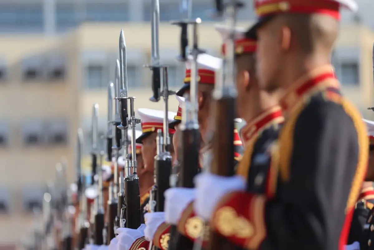 ผบ.ทสส.หัวโต๊ะประชุมร่วม ผบ.เหล่าทัพ ถกสถานการณ์ความมั่นคง