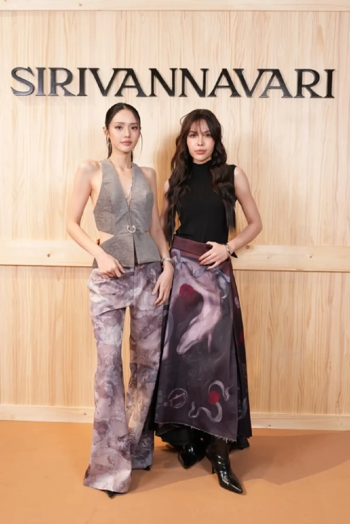 เจ้าฟ้าสิริวัณณวรีฯ ฉลองพระองค์วันเปิด SIRIVANNAVARI ร้านใหม่