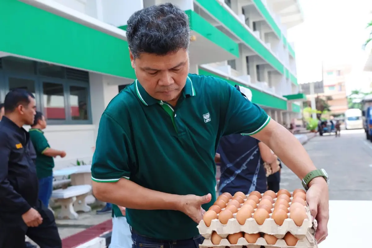 ‘มูลนิธิเนชั่น-ซีพีเอฟ’ ทำโรงครัว ช่วยผู้ประสบภัยน้ำท่วมภาคใต้