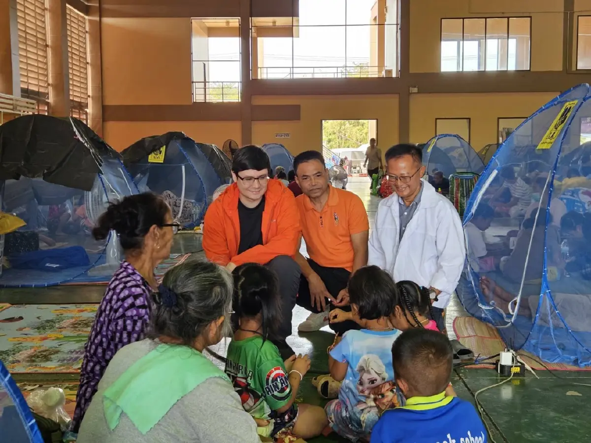 'โรม' เยี่ยมศูนย์อพยพ จ.สระแก้ว หลายคนไม่มั่นใจกลับสู่ชีวิตปกติ