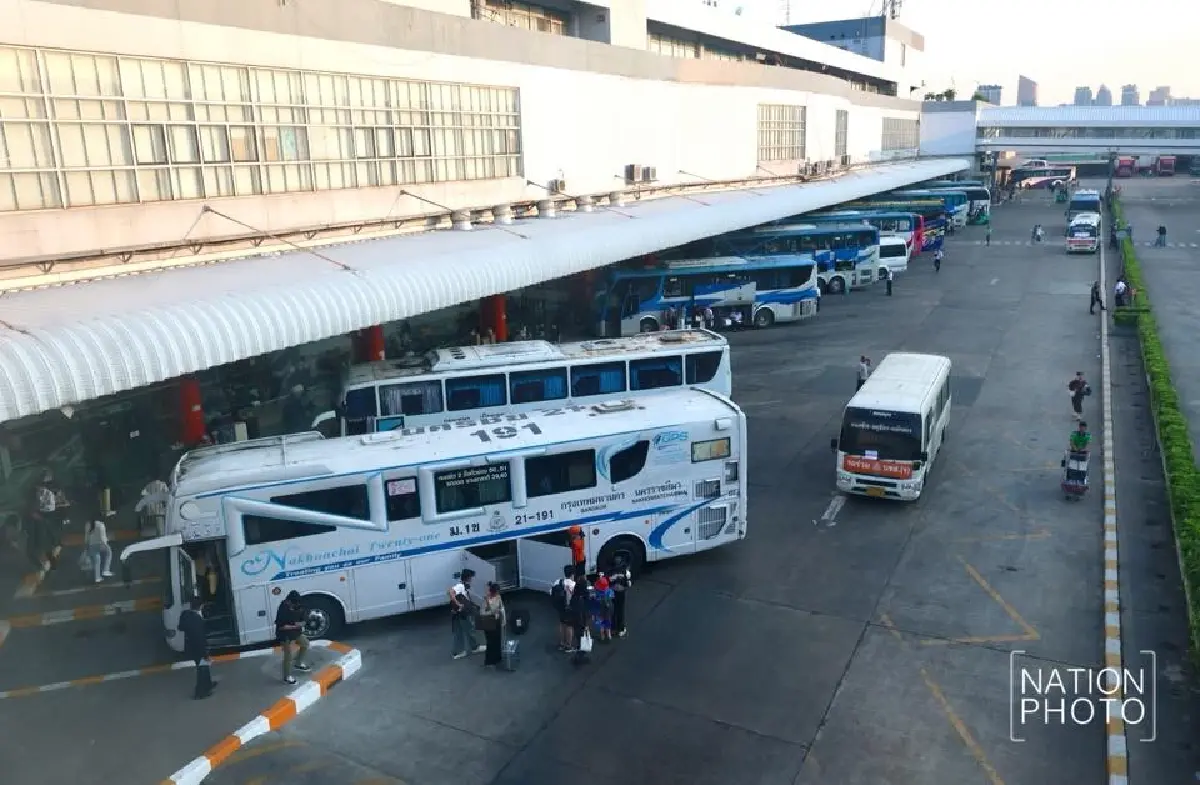 หมอชิต 2 คึกคัก แห่เดินทางกลับภูมิลำเนาฉลองปีใหม่ 2569 คาดวันนี้แตะ 1.8 แสนคน