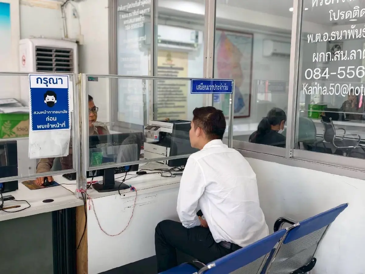 ผู้สมัคร สส.เพื่อไทย เปิดคลิปเอาผิดถูกทำลายป้ายหาเสียง