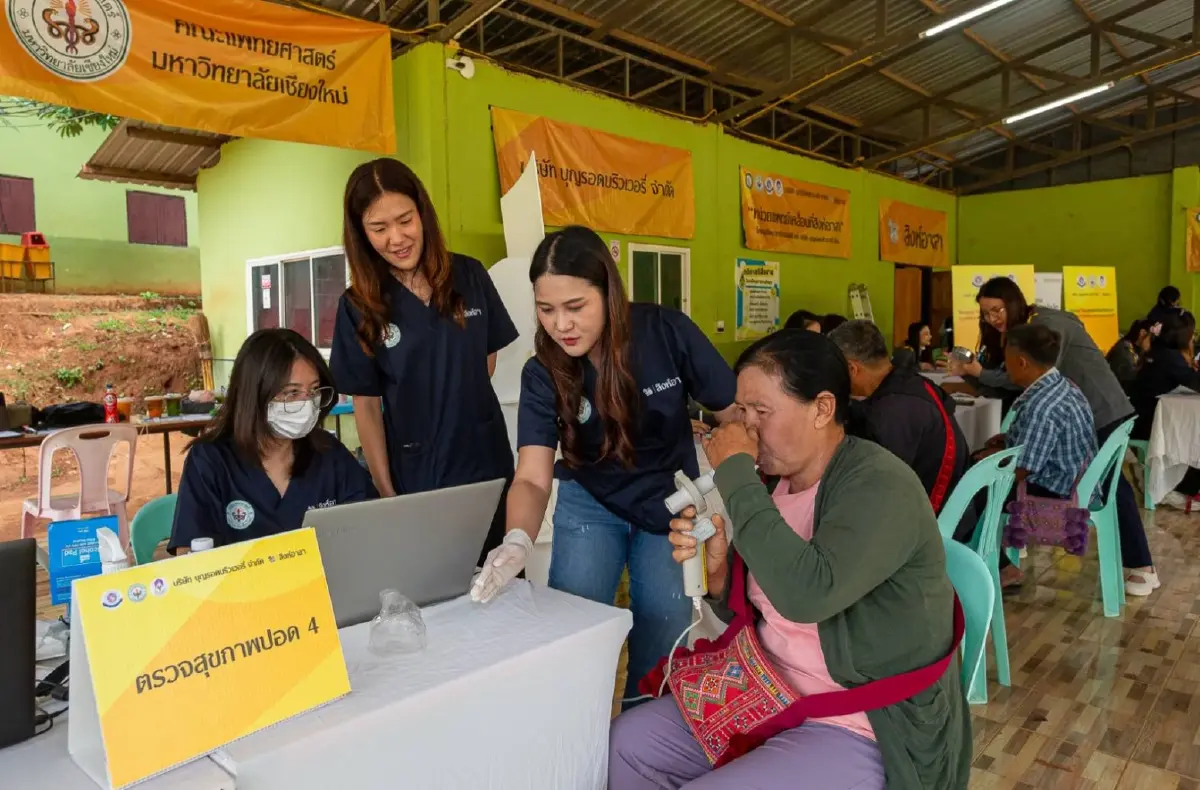 สิงห์อาสา ผนึก 5 มหาวิทยาลัยแพทย์ ออกหน่วยแพทย์เคลื่อนที่ คัดกรองโรคมะเร็งปอด-เต้านม
