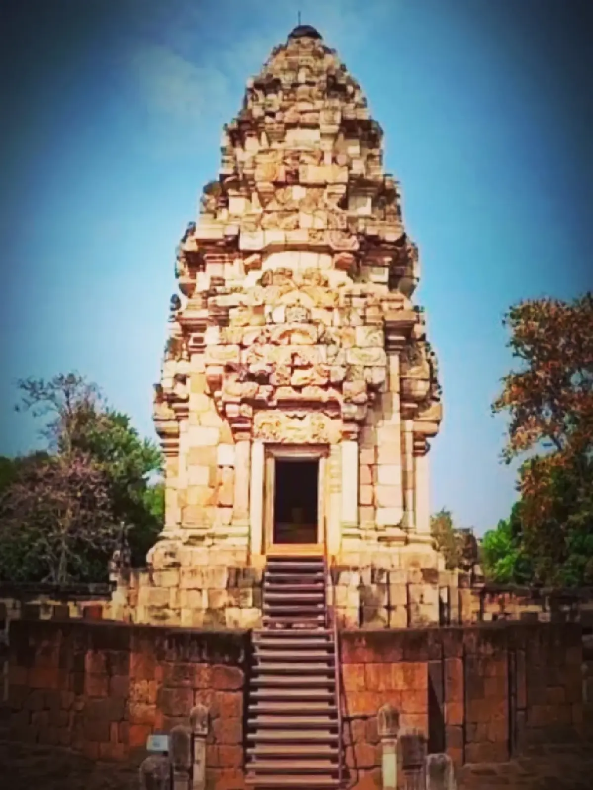 สถาปนิกกรมศิลป์ ส่งสัญญาณสู้ศึกชายแดน ปราสาทถูกกระทบ? ซ่อมได้