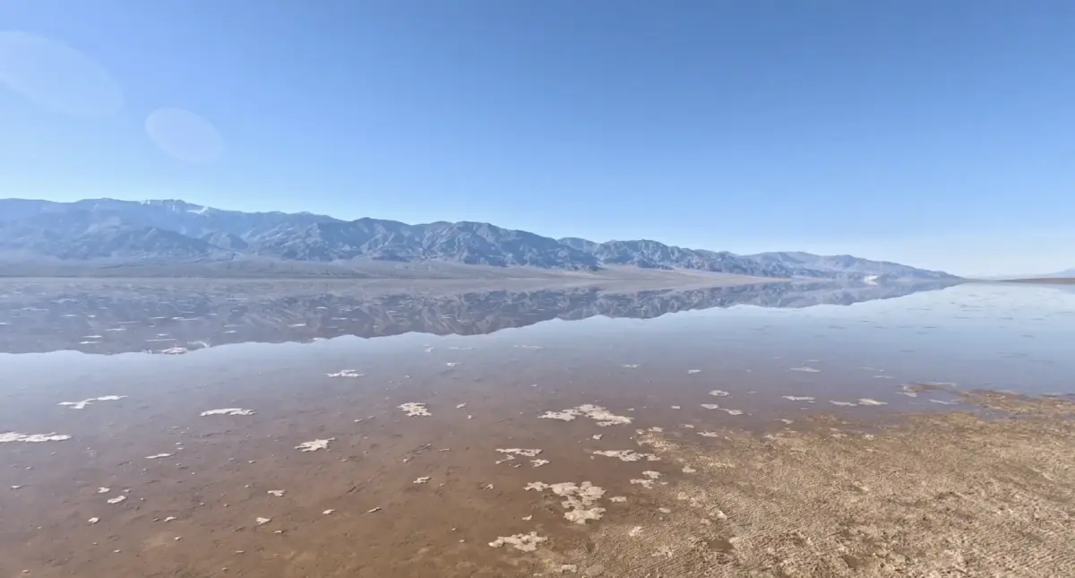 คืนชีพ ‘ทะเลสาบยุคน้ำแข็งในหุบเขามรณะ’ หลังเกิดฝนตกหนัก นักท่องเที่ยวแห่ชมปรากฏการณ์หายาก
