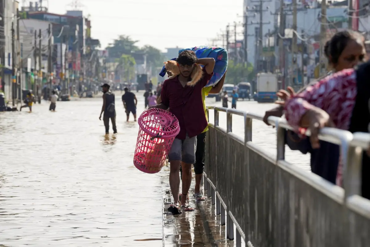 น้ำท่วมศรีลังกา ดับพุ่ง 212 ราย เจ้าหน้าที่เร่งช่วยเหลือประชาชนต่อเนื่อง