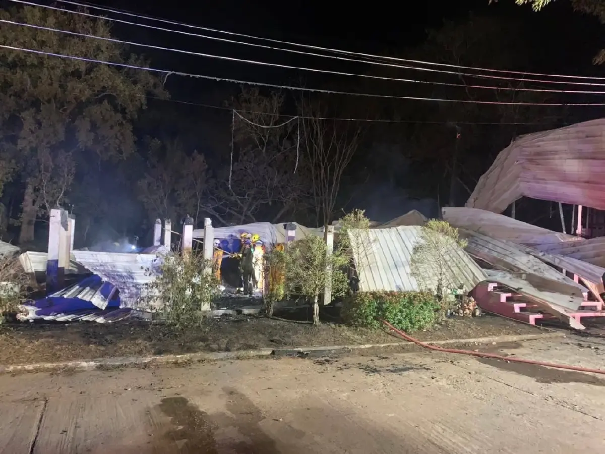 ไฟไหม้โรงเรียนบ้านน้ำสวยมิตรภาพที่ 19 จ.หนองคาย วอดทั้งหลัง