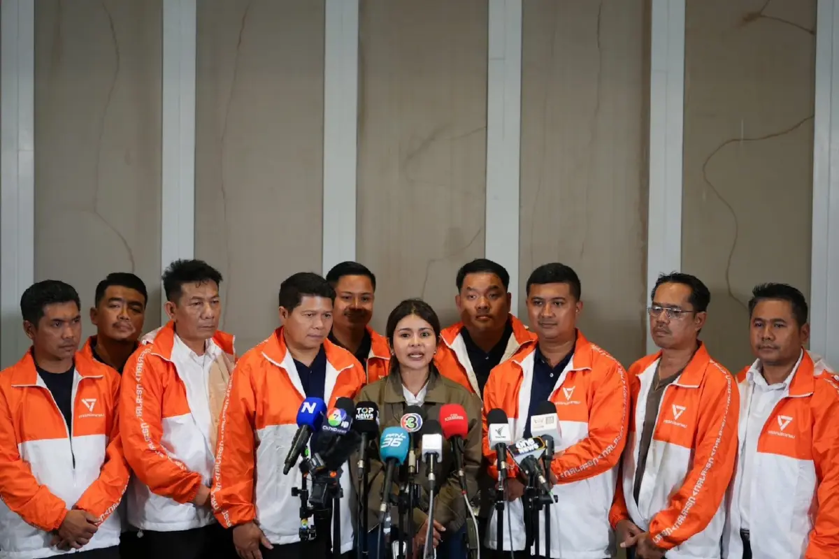 'ลิซ่า' แม่ทัพใต้ ปชน. ใช้กระแสสู้กระสุน ปักธงภูเก็ต-4 เขตนครศรีฯ