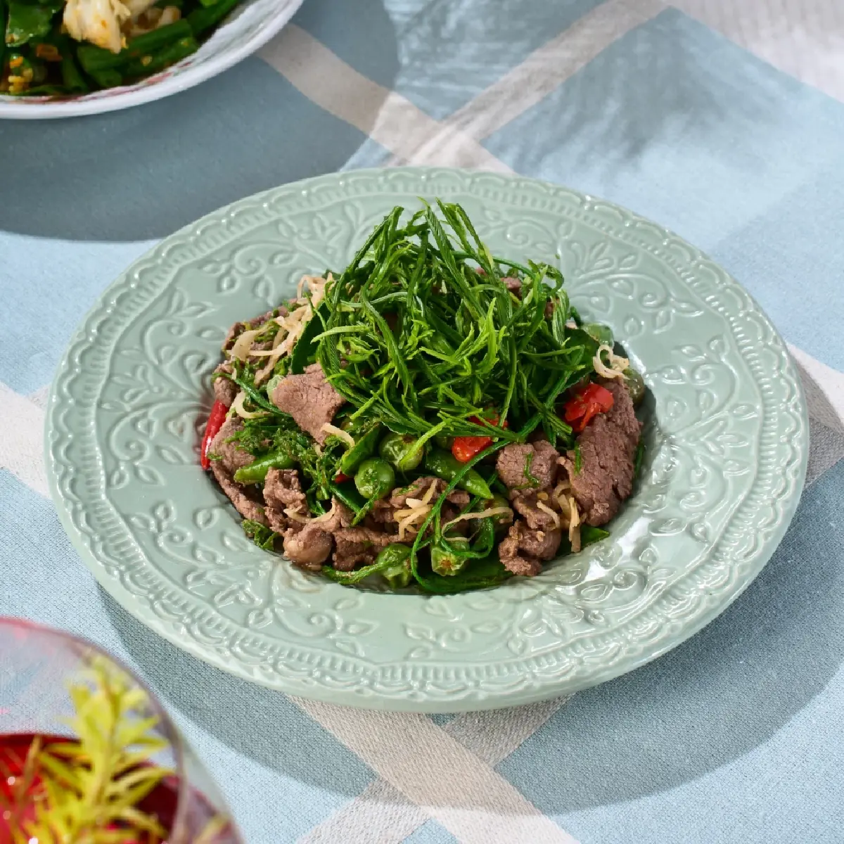 จาก 'ศรีตราด' สู่ 'ห้องของศรี' เชิดชูรสชาติอาหารตะวันออก