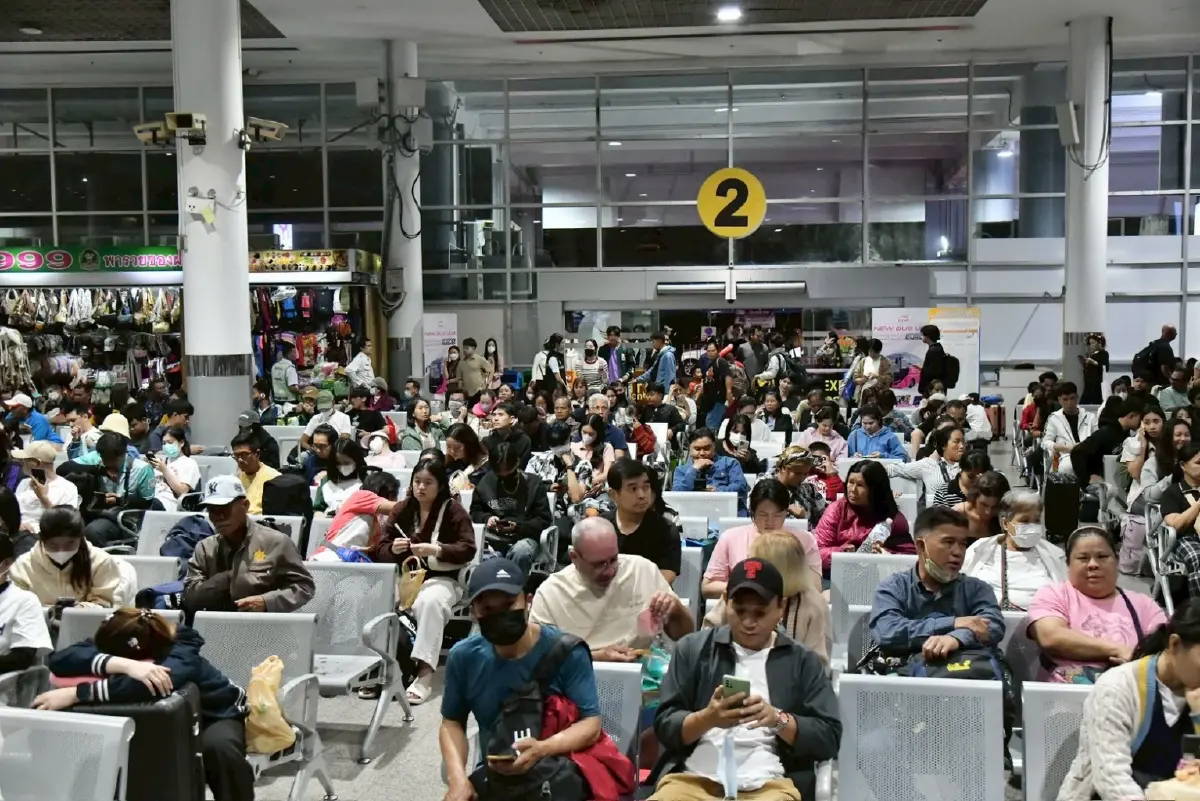 ตรวจเข้ม 'บางซื่อ-หมอชิต 2' จัดรถเสริม รถไฟพิเศษ ดูแลปชช.เดินทางปีใหม่ 2569