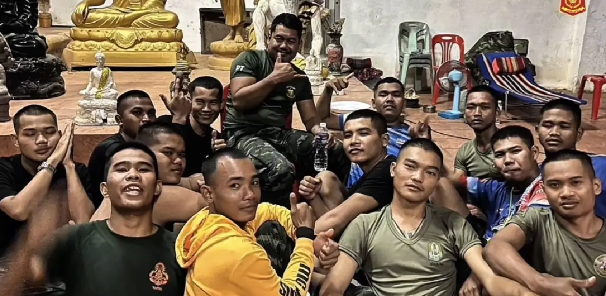 2 ชีวิตแลกอธิปไตย  ทภ.2 สดุดีวีรกรรม'จ่าเริง-พลทหารวุ้นเส้น' บุกยึดเนิน350