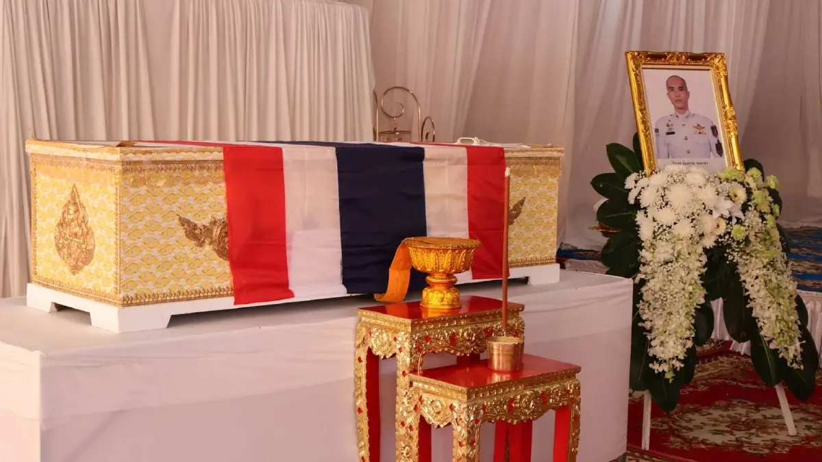 สมเกียรติทหารกล้า! ส่งร่าง 'ส.อ.กัมปนาท ทองแสง' กลับสู่มาตุภูมิ จ.ชัยภูมิ