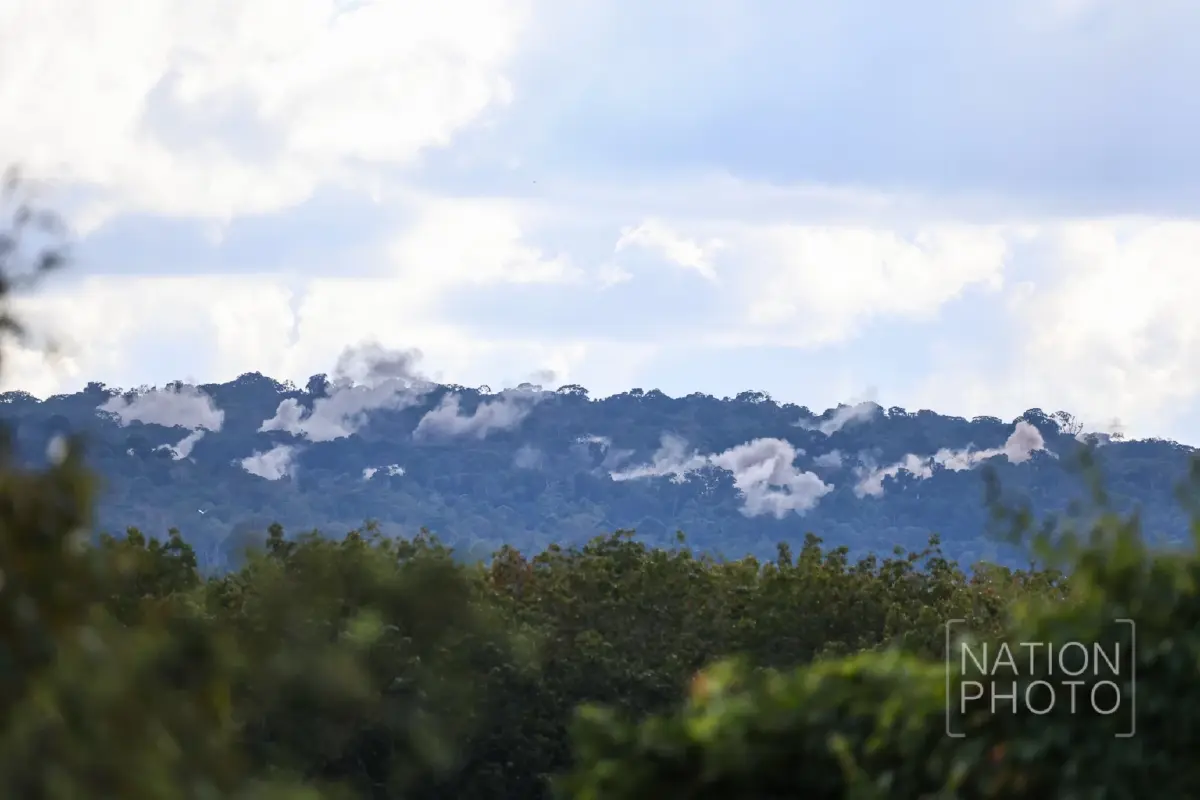 บึ้มสนั่นภูมะเขือ 'ไทย-กัมพูชา' ปะทะต่อเนื่อง ทภ.2 แจงชัดไม่มี 'ยกธงขาว'