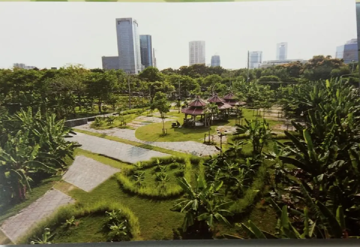 รับแดดอุ่นที่สวนสมเด็จพระนางเจ้าสิริกิติ์ ป่าเล็กในเมืองใหญ่