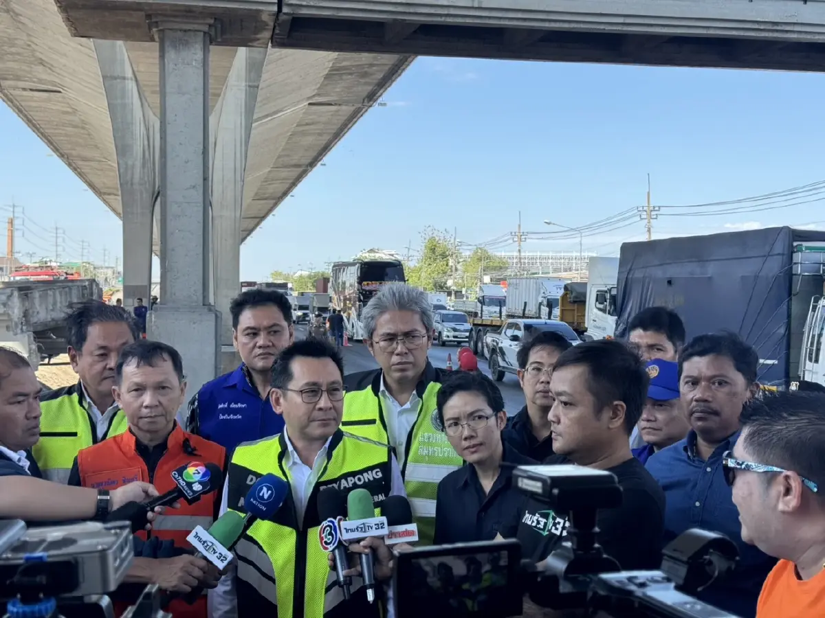 ทล. ตรวจโครงสร้างสะพานลอยถนนเทพรัตน คาดเปิดจราจรเย็นนี้