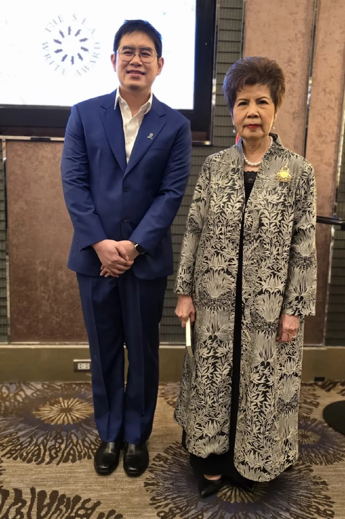 พระราชทานรางวัล ‘ซีไรต์’ ปี 67-68 นักเขียน 14 คนจาก 8 ประเทศ