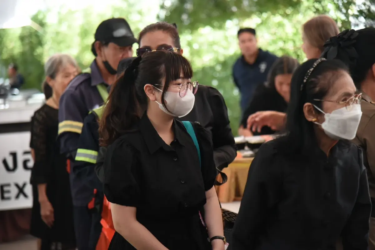 วันนี้เปิดเข้ากราบถวายบังคมพระบรมศพ พระพันปีหลวง 08.00 - 14.00 น.