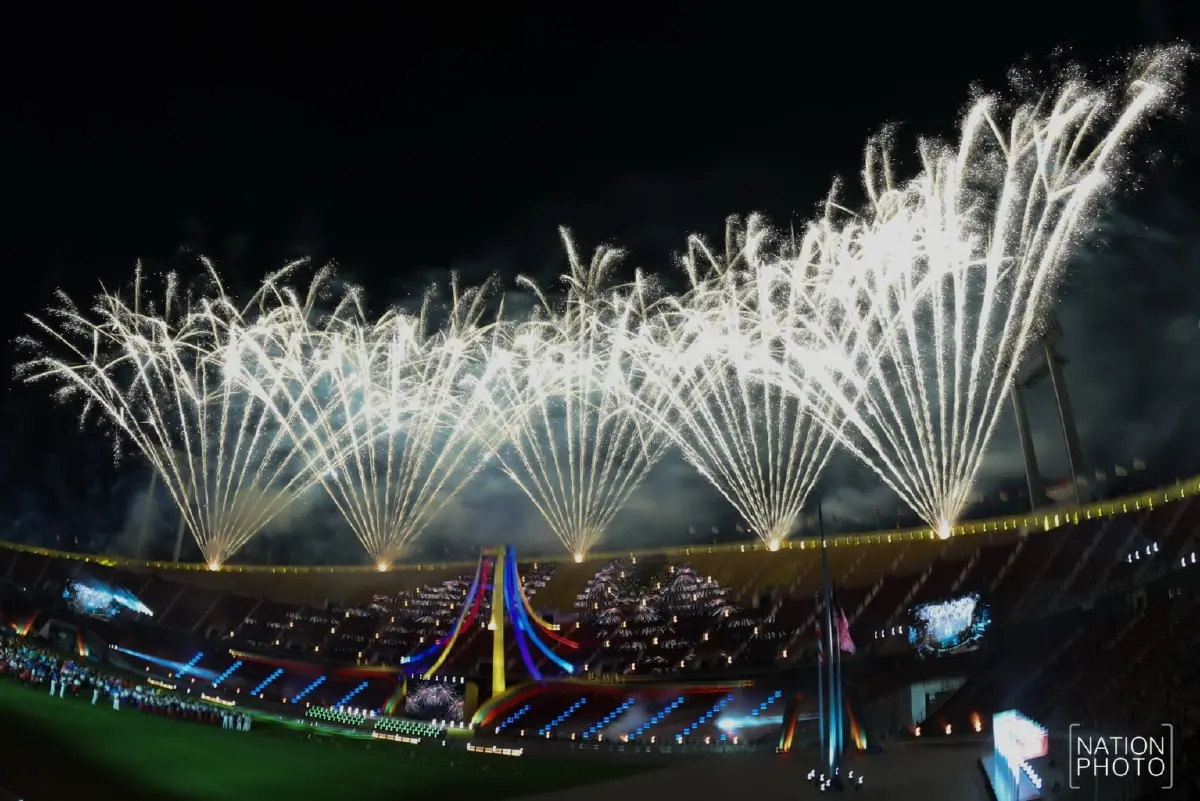 ชมภาพ พิธีปิดซีเกมส์ 2025 ไทยครองเจ้าเหรียญทอง - มาเลเซียรับไม้ต่อเจ้าภาพปี 2027