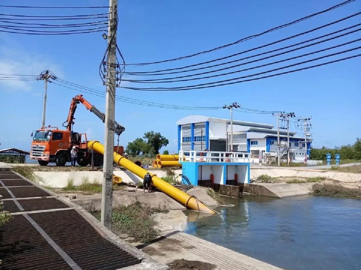 ภาคใต้มรสุมเข้าเต็มๆ ชลประทาน เตรียมเครื่องจักรรับมือ 'ฝนตกหนัก'