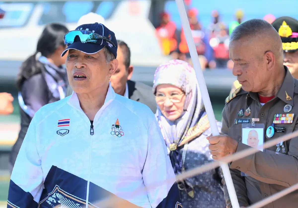 ในหลวง-ราชินี เสด็จฯชลบุรี ในการแข่งขันกีฬากีฬาเรือใบ ซีเกมส์