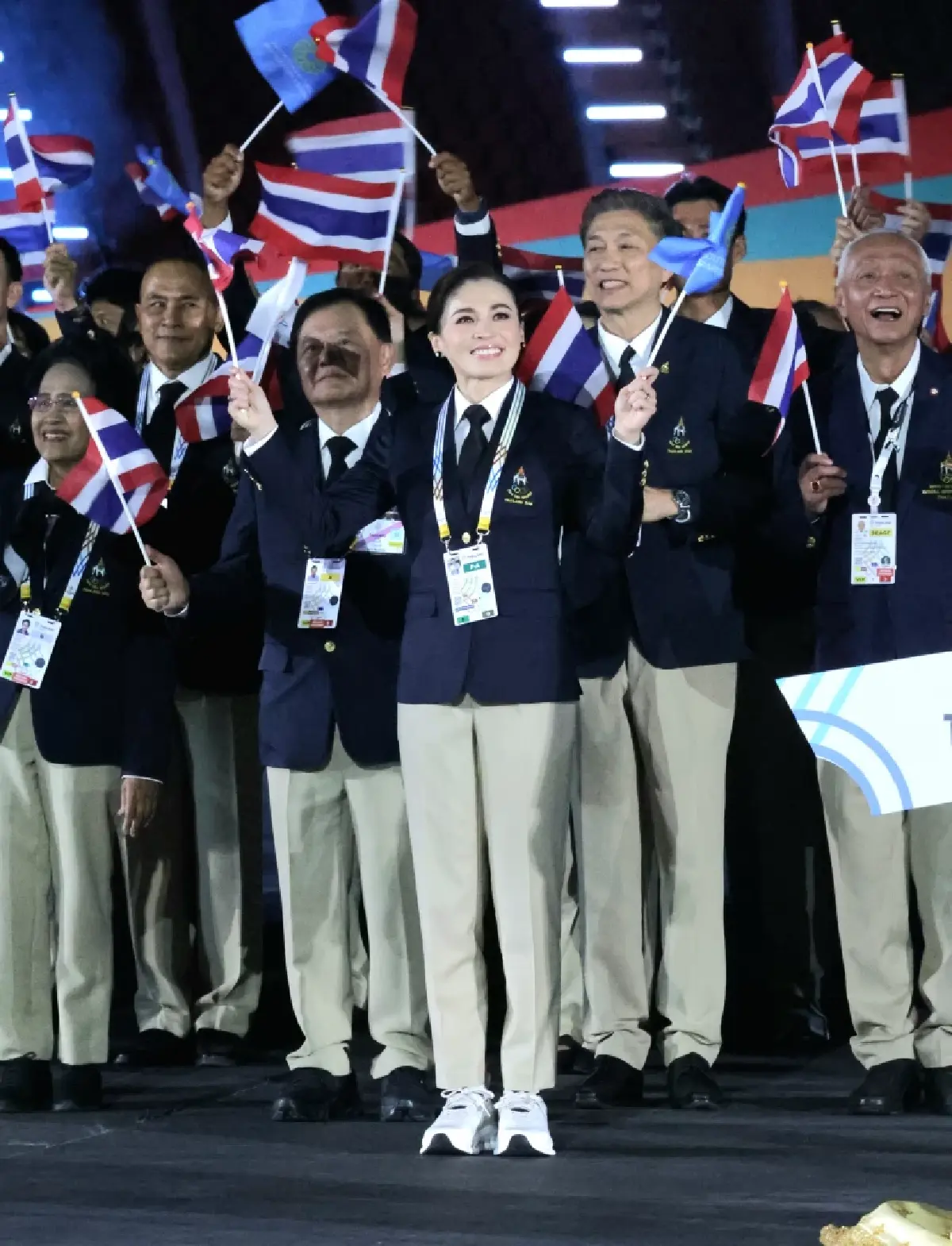 ในหลวง-พระราชินี เสด็จฯ ทรงเปิดการแข่งขันกีฬาซีเกมส์ ครั้งที่ 33