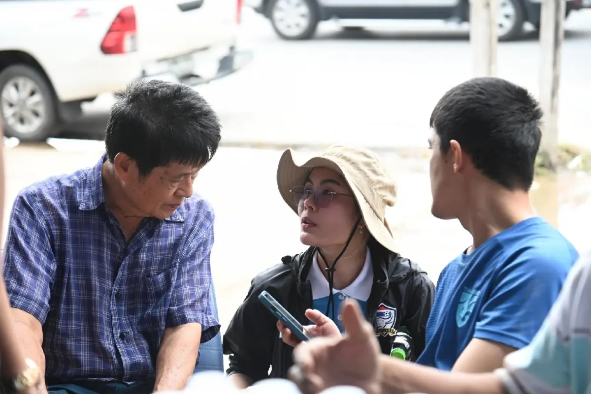 มาดามแป้ง CEO เมืองไทยประกันภัย ส่งรถยก รถลาก ลงพื้นที่หาดใหญ่ เร่งช่วยเหลือลูกค้า