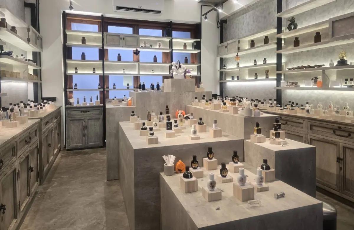 ทายาทรุ่น 4 'น้ำอบปรุงเจ้าคุณ' สู่แบรนด์น้ำหอม 'SIAM1928'