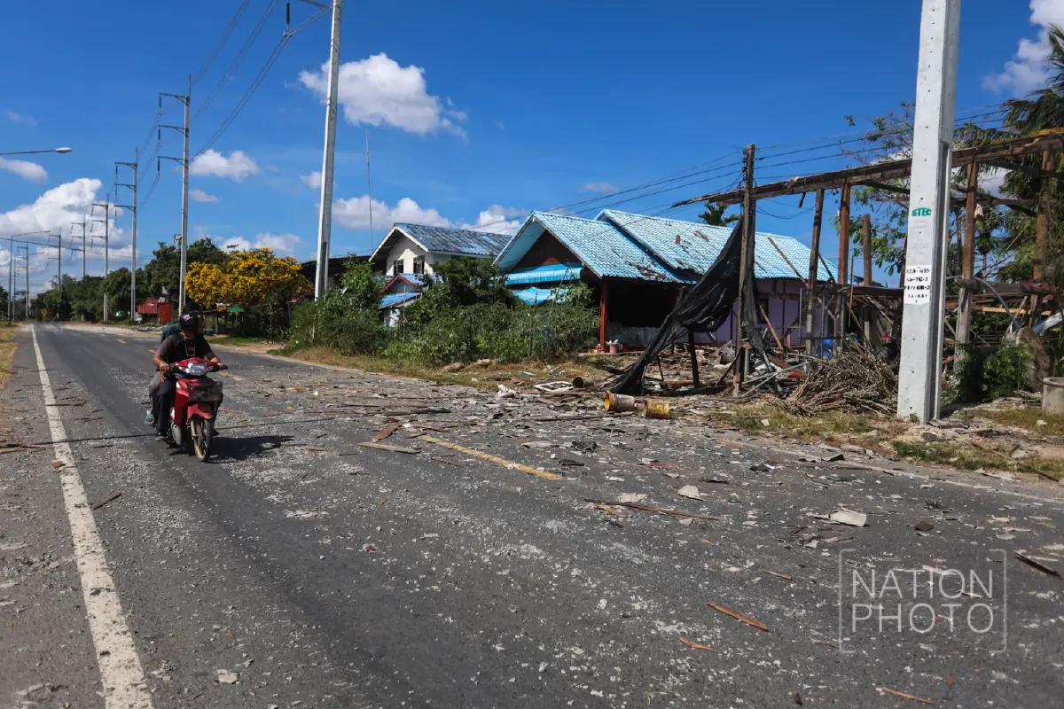 ทรัมป์ โทรคุย ไร้ผล! กัมพูชาสาด BM-21 ถล่มบ้านคนไทย เจ็บอื้อ แขนขาด