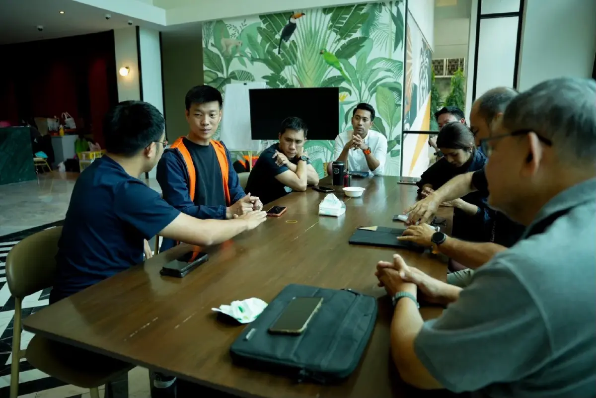 น้ำท่วมใต้สาหัส 'ณัฐพงษ์' ซัดรัฐอย่าผลักภาระ ปชช.พิสูจน์เยียวยา