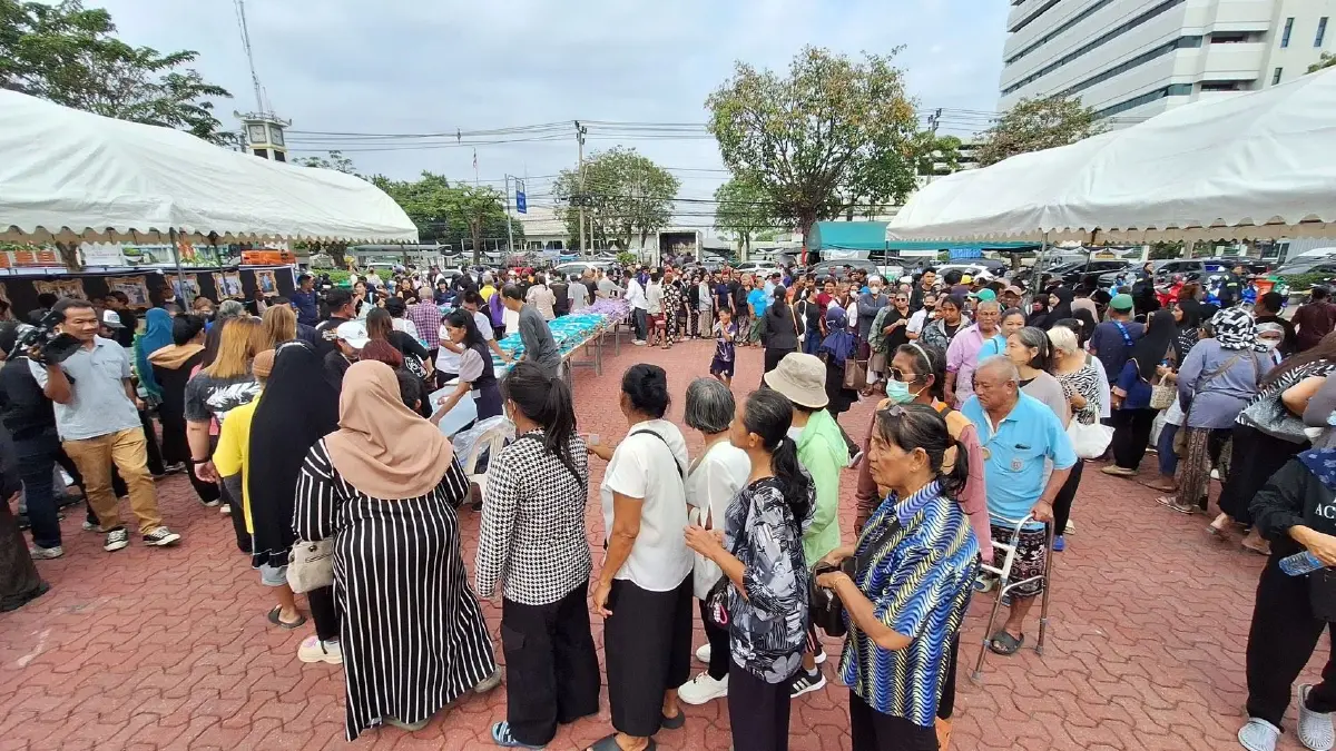'รวมใจกรุงเทพฯ ตะวันออก' บำเพ็ญพระราชกุศลปัญญาสมวารถวายสมเด็จพระพันปีหลวง