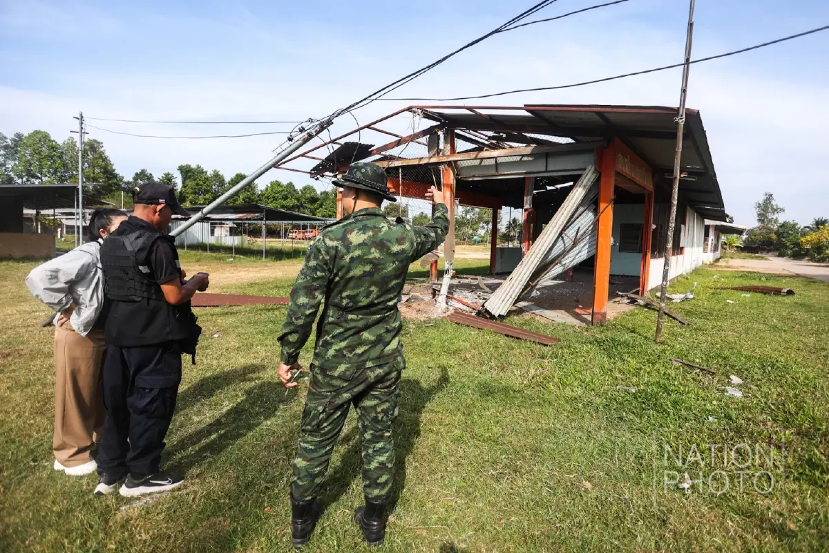 เปิดภาพความเสียหาย กัมพูชายิง BM-21 ใส่พื้นที่พลเรือน อ.กันทรลักษ์ จ.ศรีสะเกษ