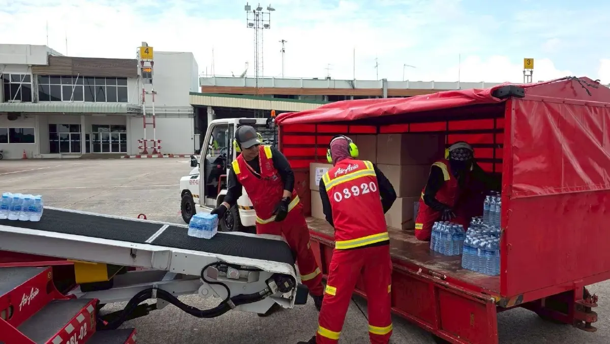 แอร์เอเชีย ขนส่งของบริจาค รวมมากกว่า 98 ตัน สู่ผู้ประสบอุทกภัยหาดใหญ่-นราธิวาส