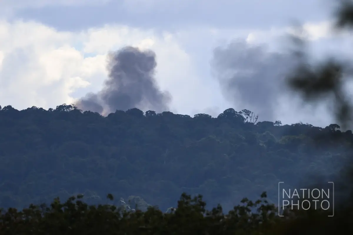 บึ้มสนั่นภูมะเขือ 'ไทย-กัมพูชา' ปะทะต่อเนื่อง ทภ.2 แจงชัดไม่มี 'ยกธงขาว'