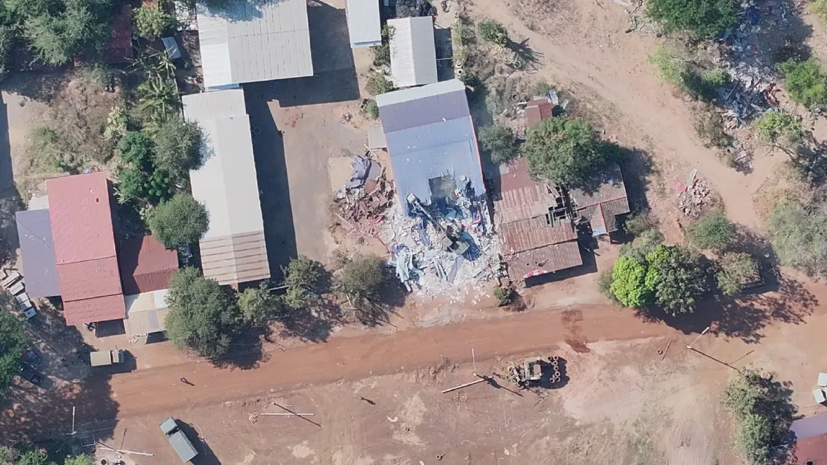 ทุบแล้ว! บ้านกำนันลี ผู้ทรงอิทธิพลกัมพูชา ที่บ้านหนองจาน ของขวัญปีใหม่คนไทย