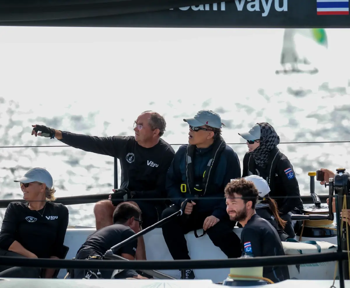 ในหลวง พระราชินี เสด็จฯ พระราชทานรางวัล 'ภูเก็ตคิงส์คัพรีกัตต้า'