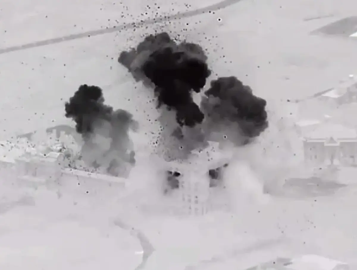 เปิดภาพF-16 ทิ้งบอมบ์ ทำลายเป้าหมายทางทหาร 'สะพานจัยจุมเนี้ยะ -บ่อนกาสิโน'