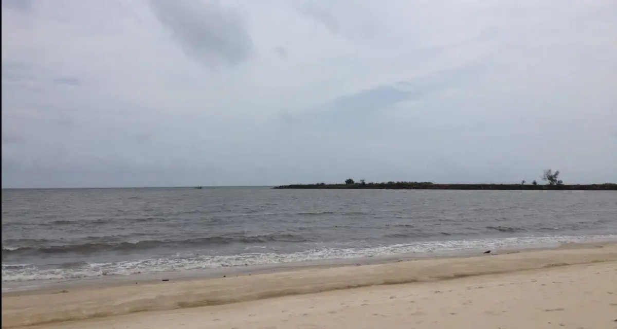 'กัมพูชา' สร้างเขื่อนดักตะกอน หวังแผ่นดินงอก ไทยเสี่ยงชายหาดหาย